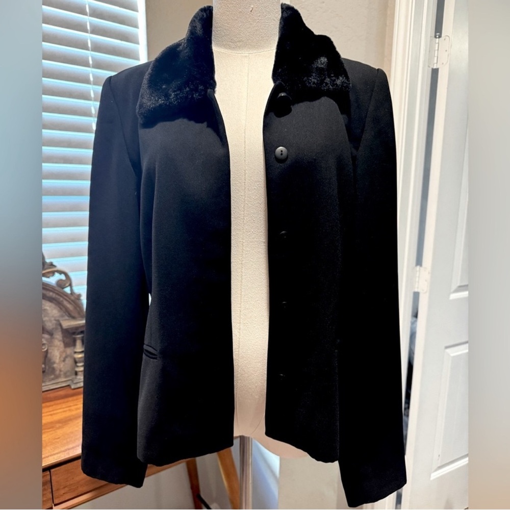 Maggy London Black Blazer with Wide Fur Collar